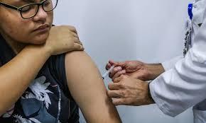 Jovens de 15 a 19 anos podem se vacinar contra HPV até junho de 2026 