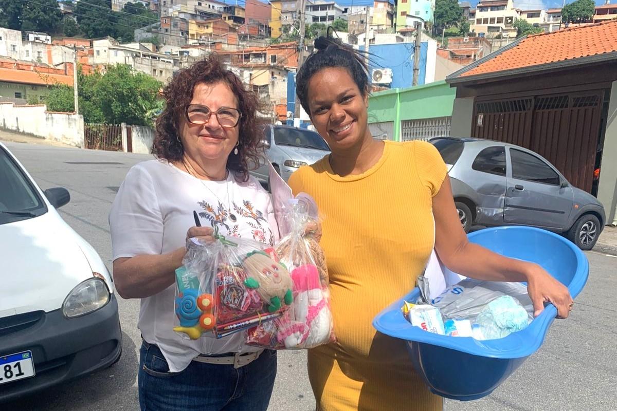 Projeto Meu Bebê do Fundo Social entrega 247 enxovais a gestantes em 2025