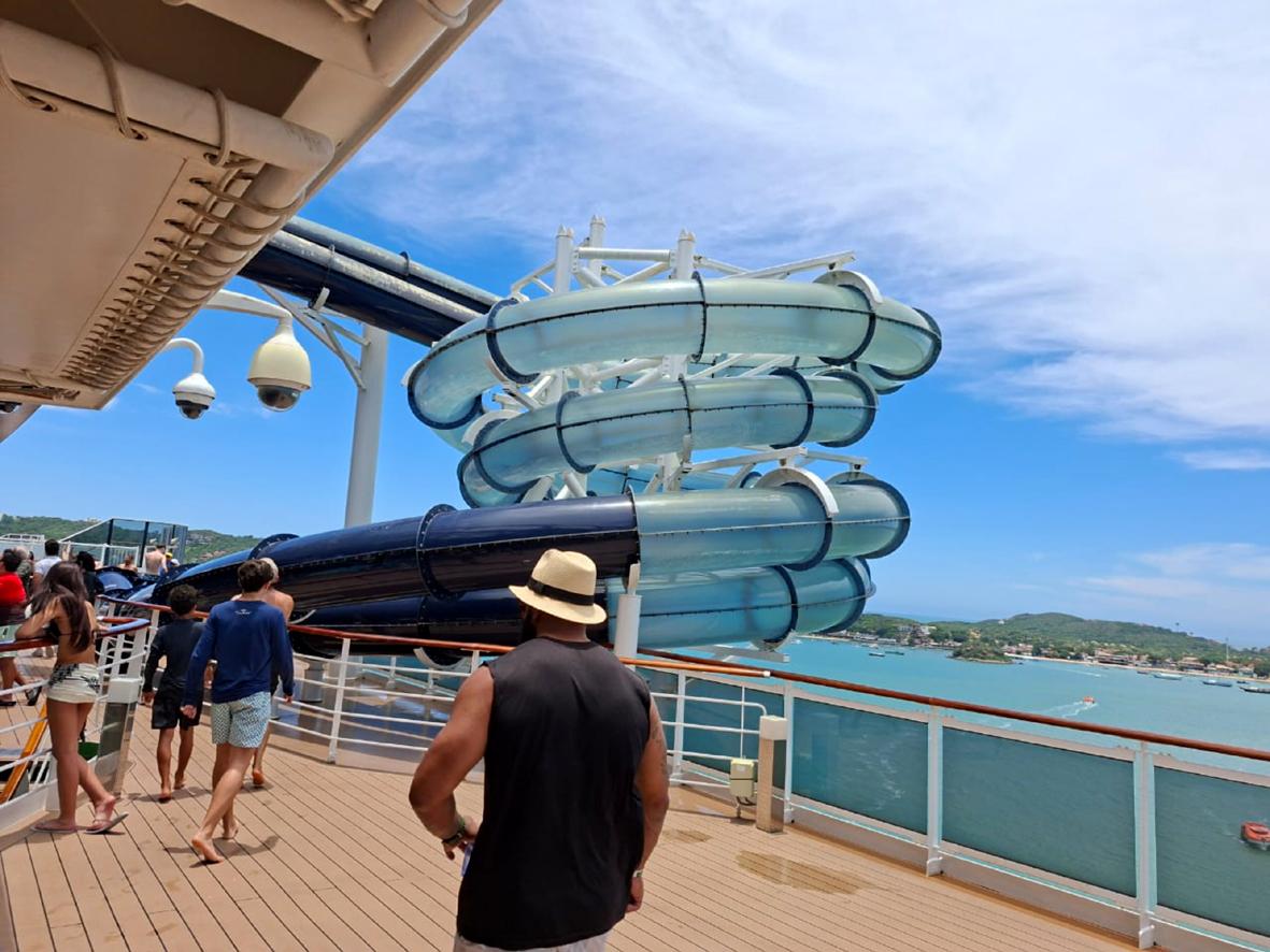 Férias no mar com circuito de navio pelo Nordeste