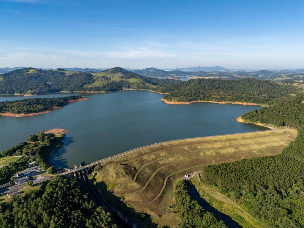 Apesar de chuvas e leve melhora, situação dos mananciais ainda exige ações para economia de água