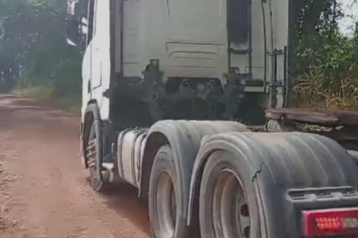 Motorista é roubado e PM acha o veículo em processo de desmanche