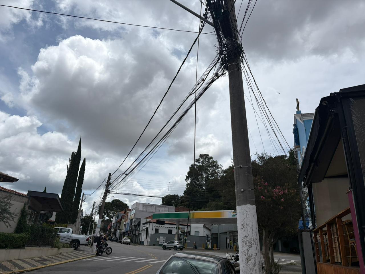 Atuação integrada define plano para regularização da fiação urbana em Bragança Pta.