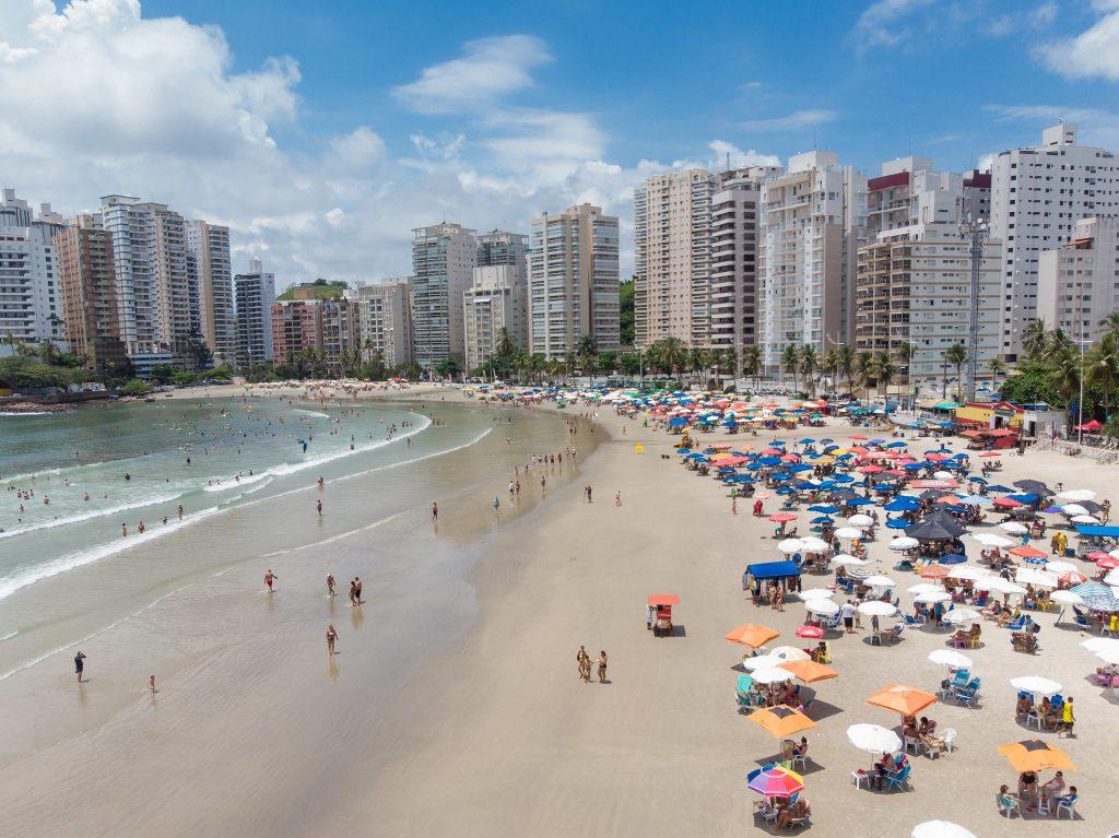 Boletim da Defesa Civil aponta para Carnaval com calor e chuvas em São Paulo e mudança na segunda
