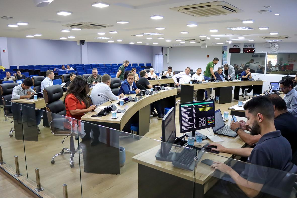 Câmara de Itatiba aprova denominações de espaços públicos e rejeita projetos administrativos