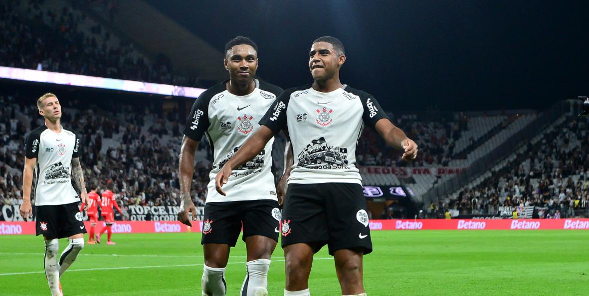  Com reservas, Corinthians vence o Capivariano e sobe para o 4º lugar