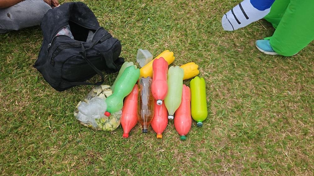 Policiais disfarçados de ETs prendem três por venda de bebida adulterada em megabloco no Ibirapuera