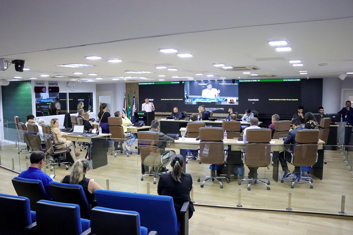 Prefeito abre ano legislativo e destaca equilíbrio fiscal e obras estruturantes em Itatiba