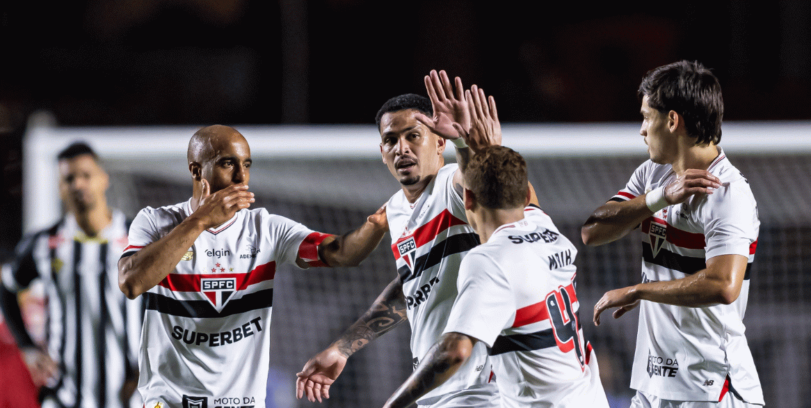  São Paulo ganha do Santos por 2 a 0 e sonha com a classificação