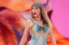 Taylor Swift é a artista que mais vendeu álbuns em 2025; confira top 10