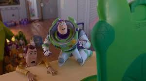 'Toy Story 5' ganha trailer com crianças viciadas em telas