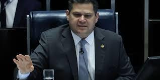 Alcolumbre mantém sessão da CPMI do INSS que quebrou sigilo de Lulinha