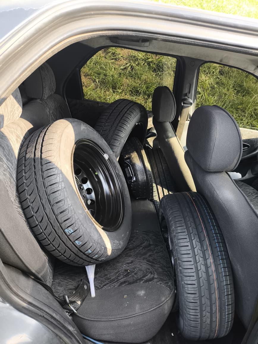 Dupla suspeita de furtar estepes é presa após tentativa de fuga na contramão da Rod. Dom Pedro, em Campinas