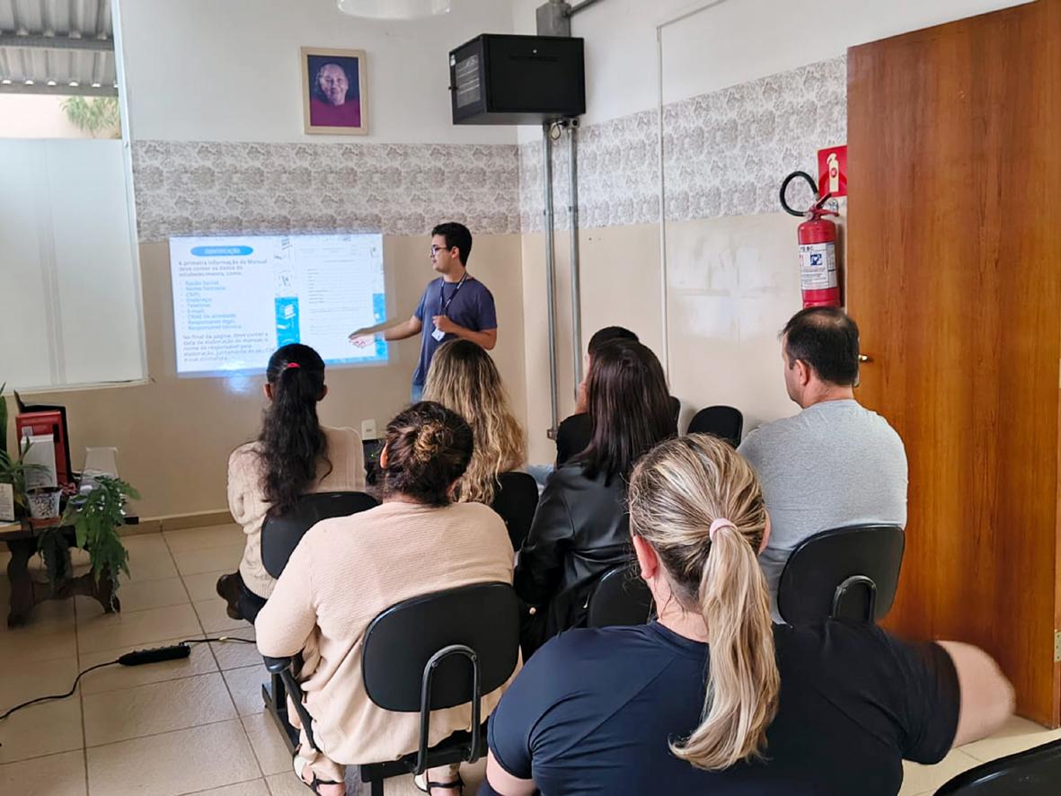 Morungaba promove capacitação estratégica para profissionais do setor de alimentação
