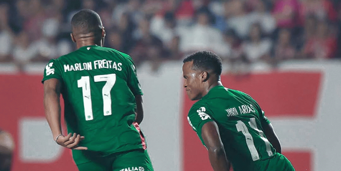 Palmeiras vence Choque-Rei e se isola na liderança; Red Bull Bragantino é derrotado