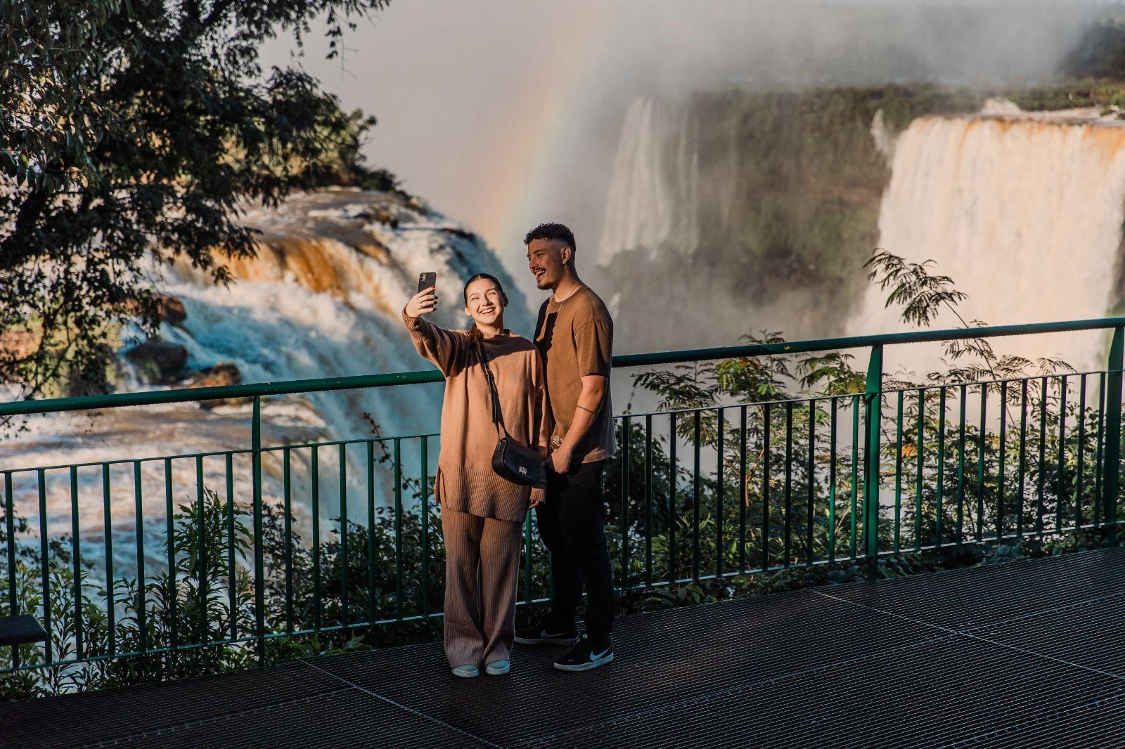 Parque Nacional do Iguaçu registra maior fevereiro da história com 169 mil visitantes de 123 países 