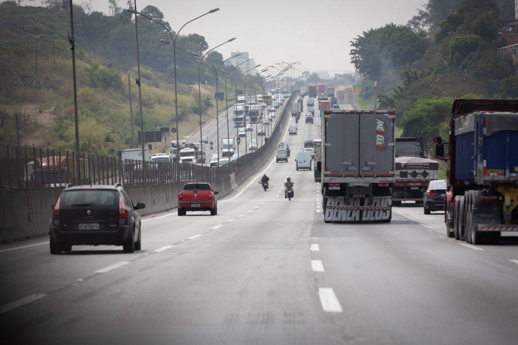 Feriado de Páscoa deve movimentar mais de 16 milhões de veículos nas rodovias concedidas de SP