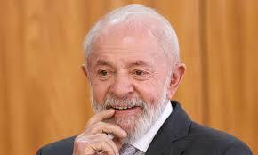 Lula tem 40,4% e Flávio Bolsonaro, 37%, em cenário de 1º turno, mostra pesquisa Meio/Ideia