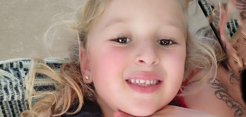 Mãe pede ajuda para encontrar a filha Larissa, de 8 anos