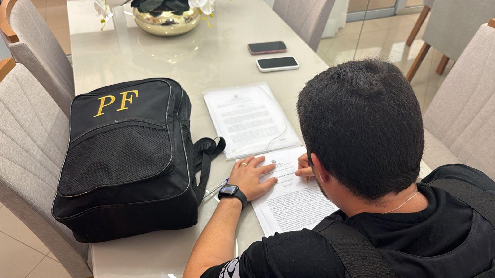 Polícia Federal faz operação contra fabricação de cédulas falsas