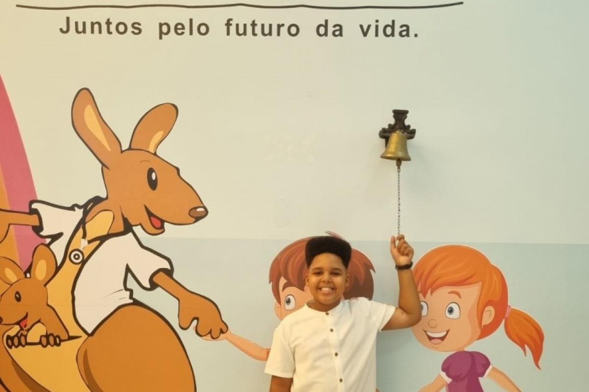 Sino da Vitória: Pedro comemora a cura da leucemia