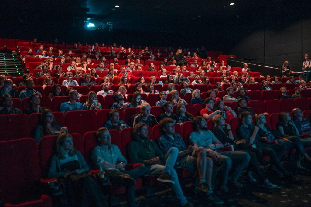 Cinemas perdem público, mas bibliotecas e shows continuam com a mesma taxa de visitantes, mostra pesquisa do Seade