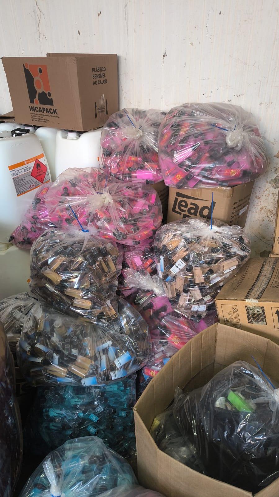Fábrica clandestina de perfumes falsificados é descoberta em Franca