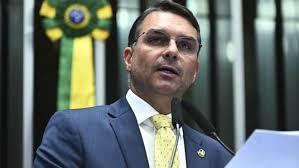 Flávio Bolsonaro lidera rejeição após áudio com Vorcaro, aponta pesquisa Atlas/Bloomberg