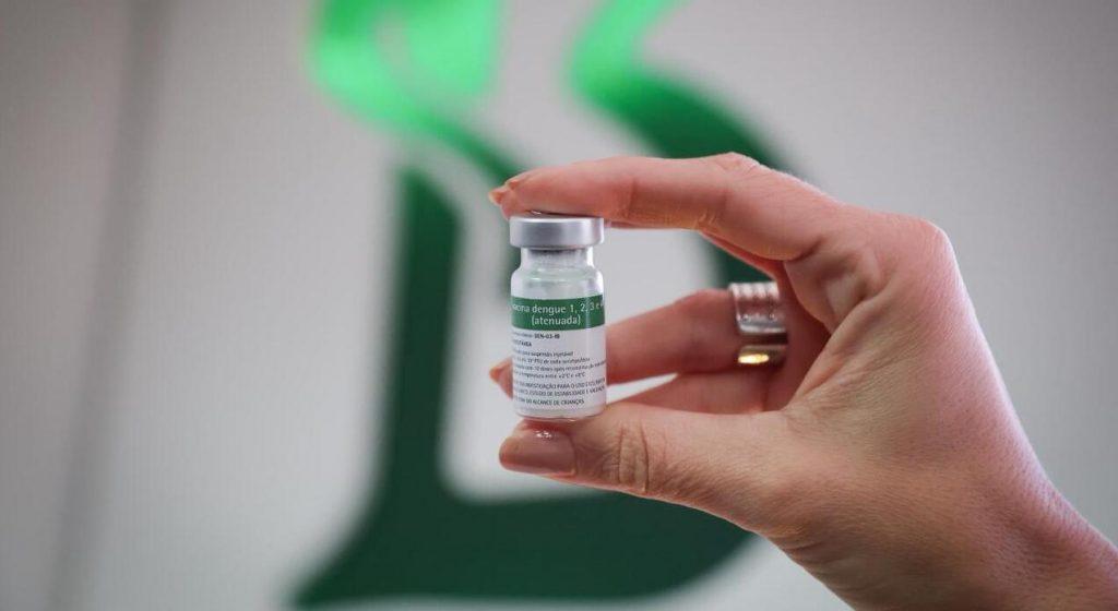 Grávidas, puérperas e lactantes podem tomar a vacina contra dengue do Instituto Butantan? Entenda