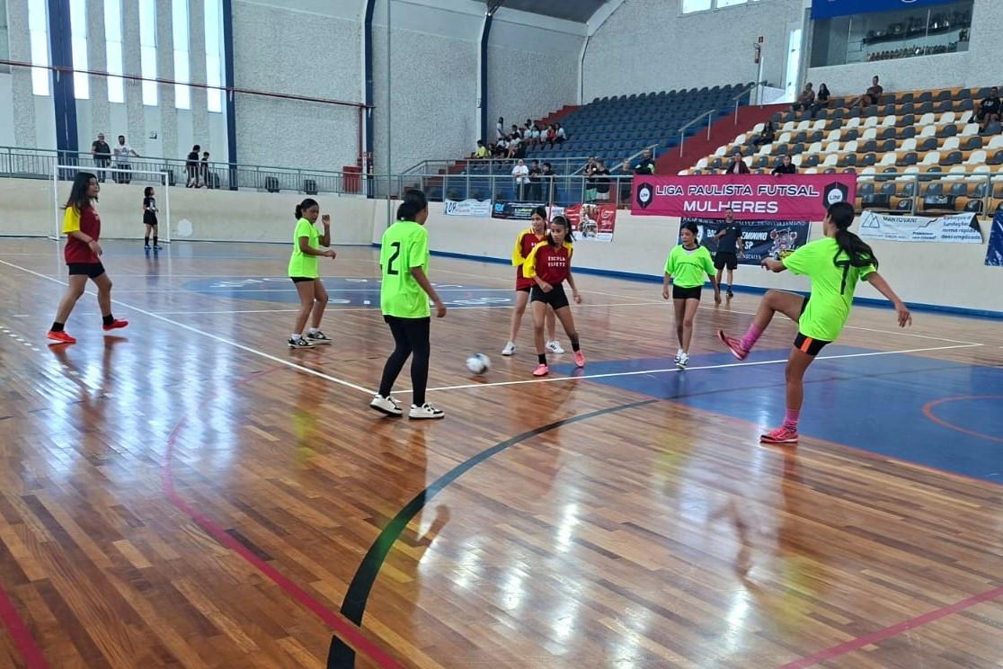 Jogos Escolares 2026 definem primeiros finalistas no futsal em Itatiba