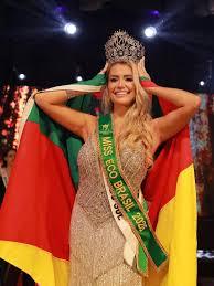 Miss Brasil sofre tombo em concurso internacional, mas é Top 5