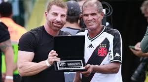 Morre Geovani Silva, ídolo do Vasco e ex-meia da seleção, aos 62 anos