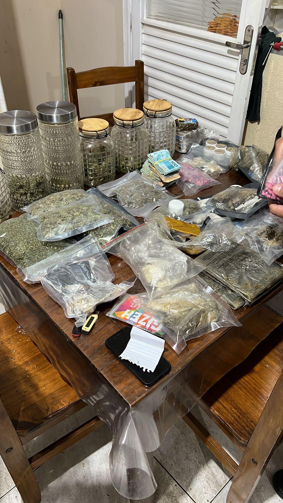 Operação Hydra prende homem com pés de maconha em Campinas