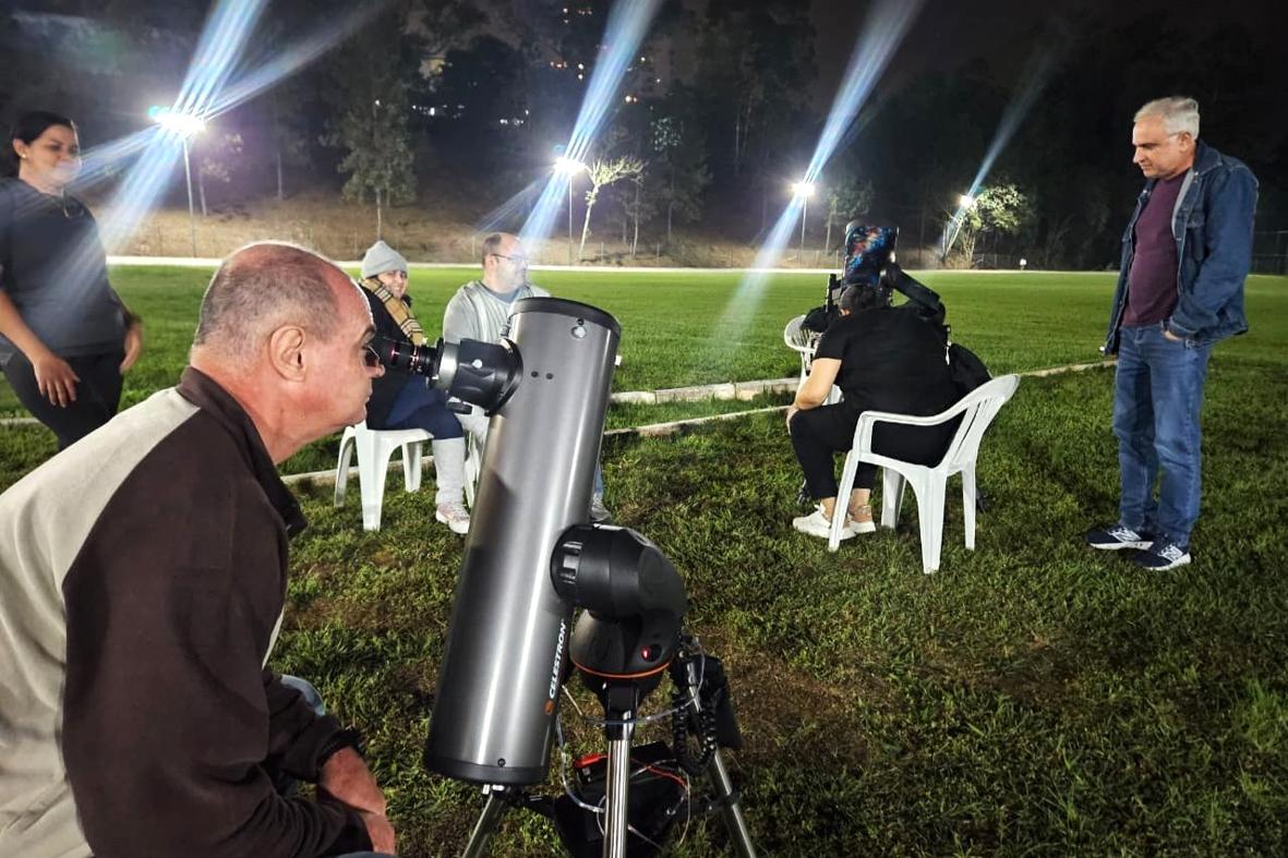 Planetário realiza nova observação da Lua nesta quarta