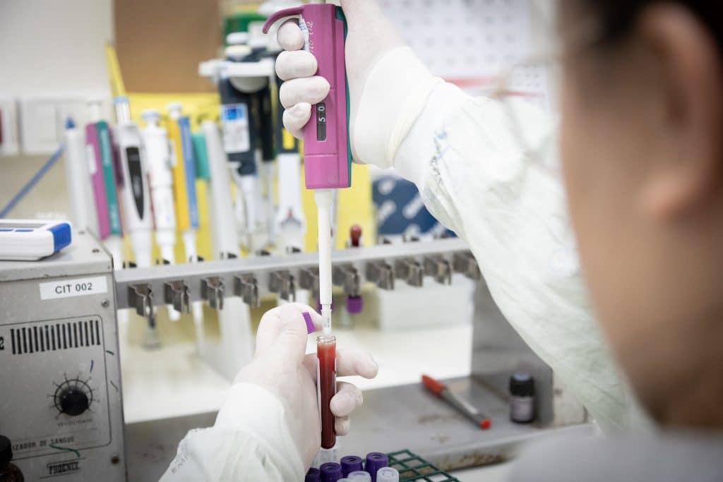 Secretaria de Estado da Saúde confirma meningite meningocócica em paciente internado com suspeita do vírus Ebola