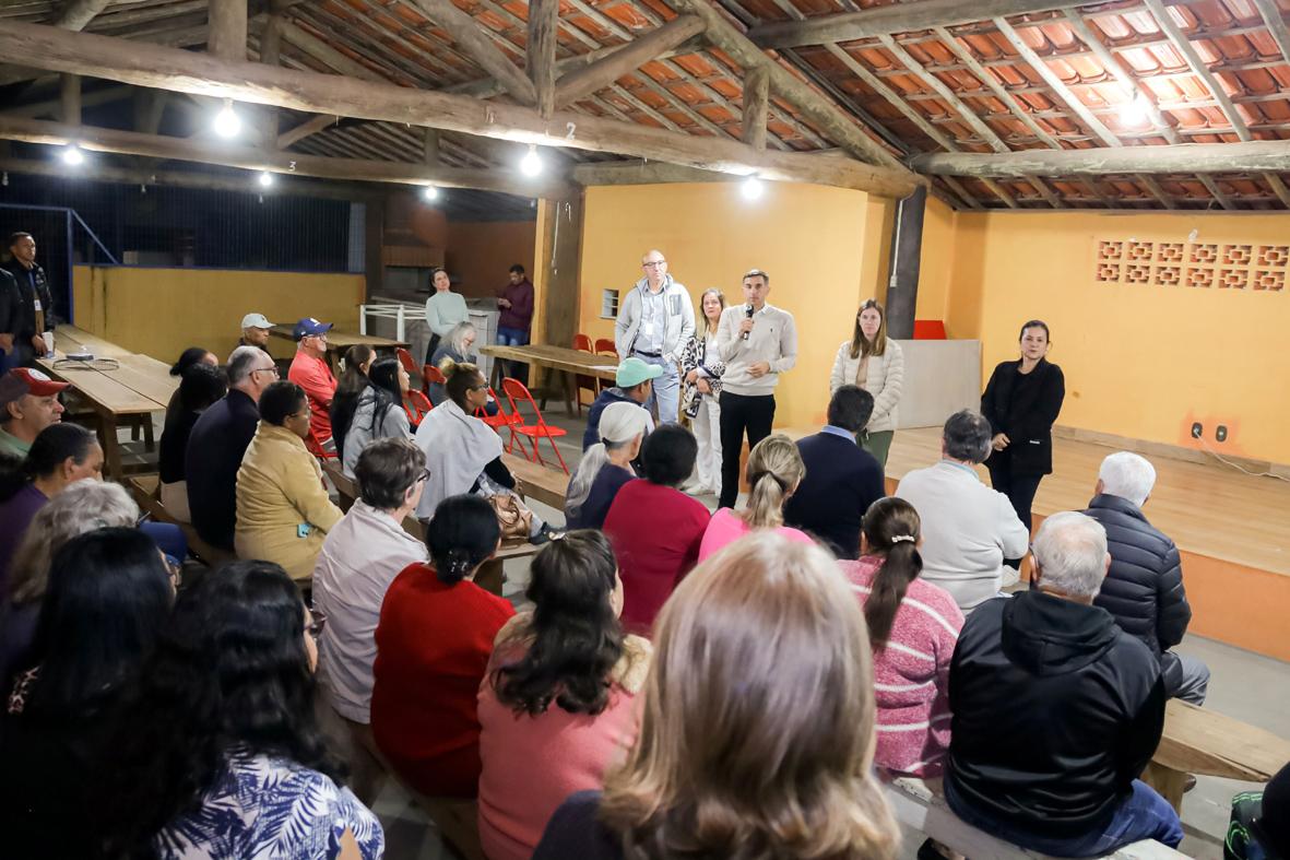 Chavini e Castro passam a contar com abastecimento de água após décadas de espera