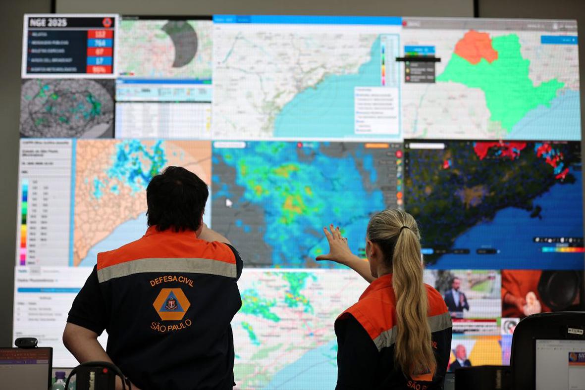Chuva acumula mais de 42 milímetros em dois dias e Defesa Civil mantém alerta