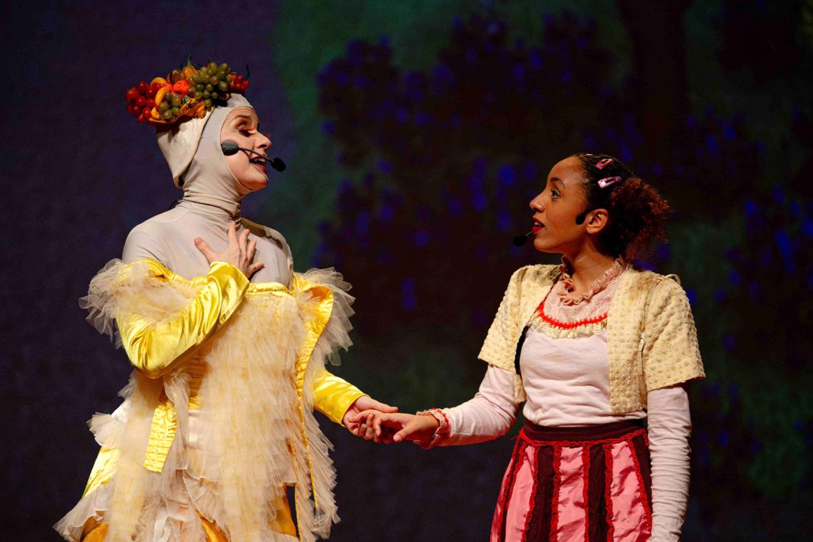 Espetáculo infantil gratuito leva diversão e educação alimentar ao teatro