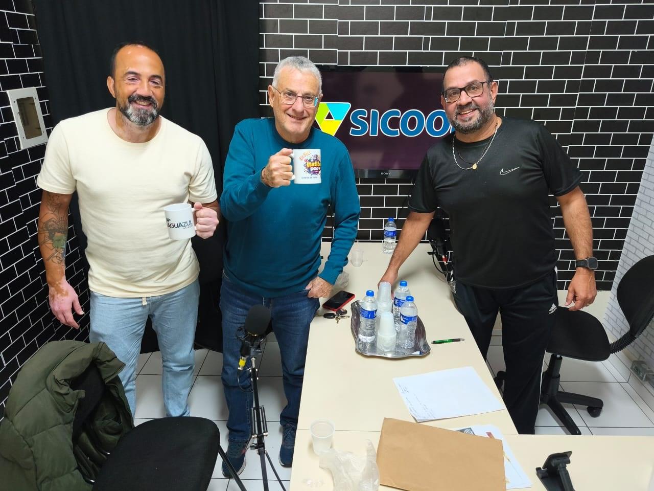 Ex-jogadores relembram histórias do futebol em participação no Itatiba Pod+