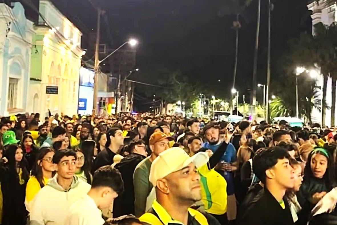 Itatiba convida torcida para apoiar o Brasil em mais uma noite de Copa na Praça