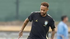 Neymar treina sem restrições com o grupo pelo segundo dia seguido