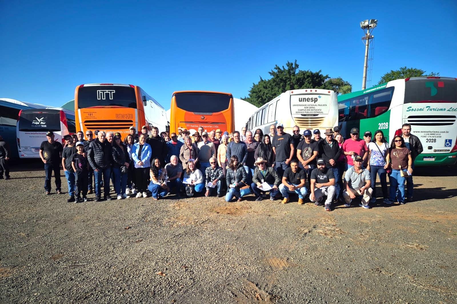 Produtores de Itatiba conhecem inovações do agronegócio na 31ª Hortitec