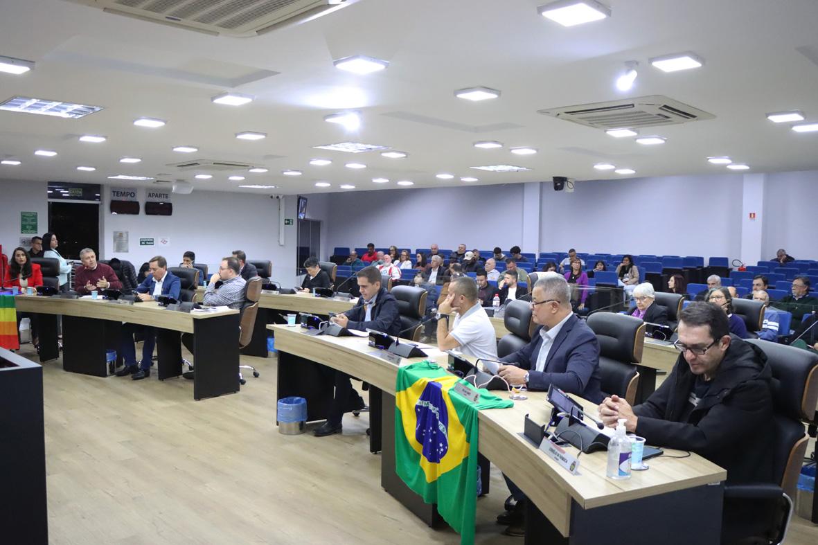 Projeto contra roubo de veículos avança na Câmara