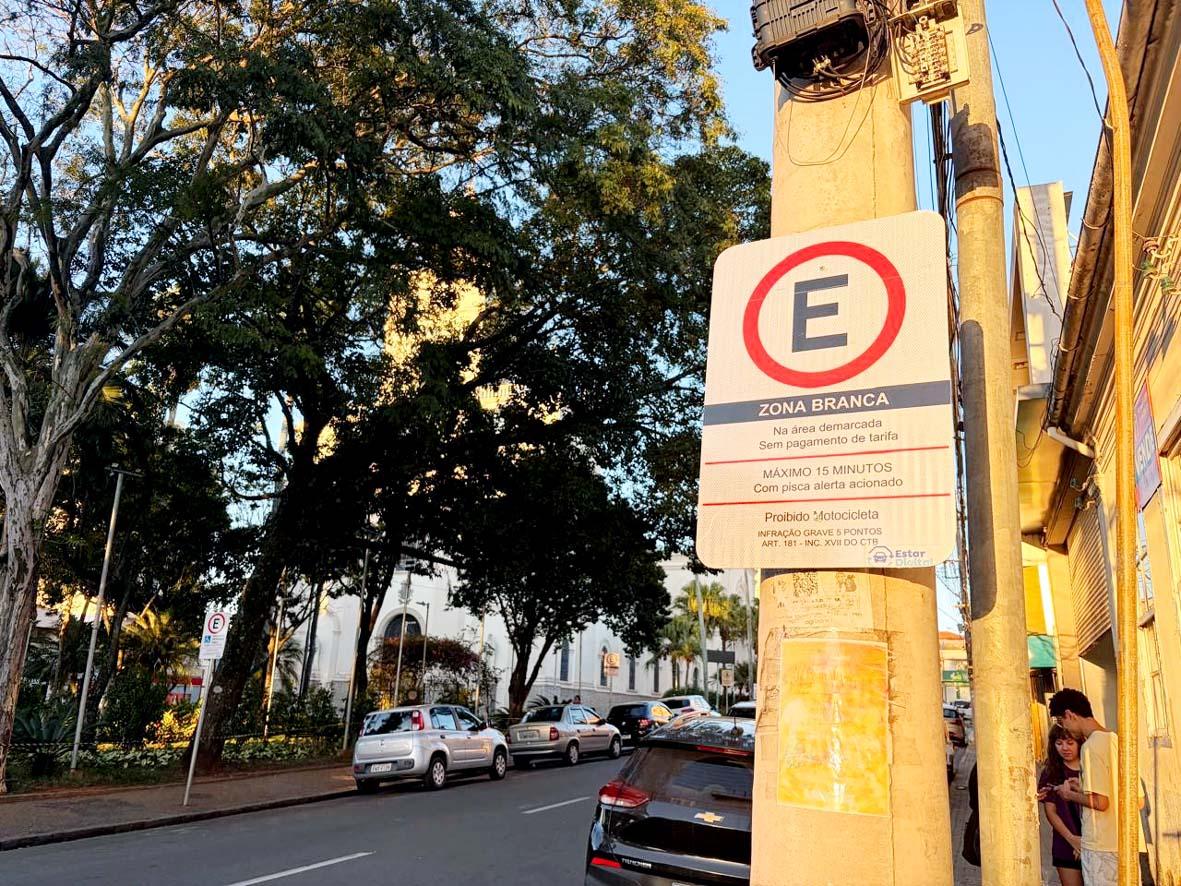 Zona Azul é implantada em toda a área prevista e amplia oferta de vagas