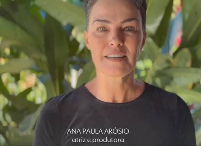 Ana Paula Arósio faz rara aparição para homenagear Benedito Ruy Barbosa: 'Me ensinou muito'