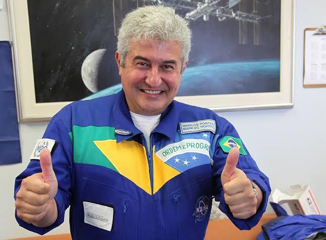 Astronauta Marcos Pontes se coloca à disposição para ser vice de Flávio Bolsonaro