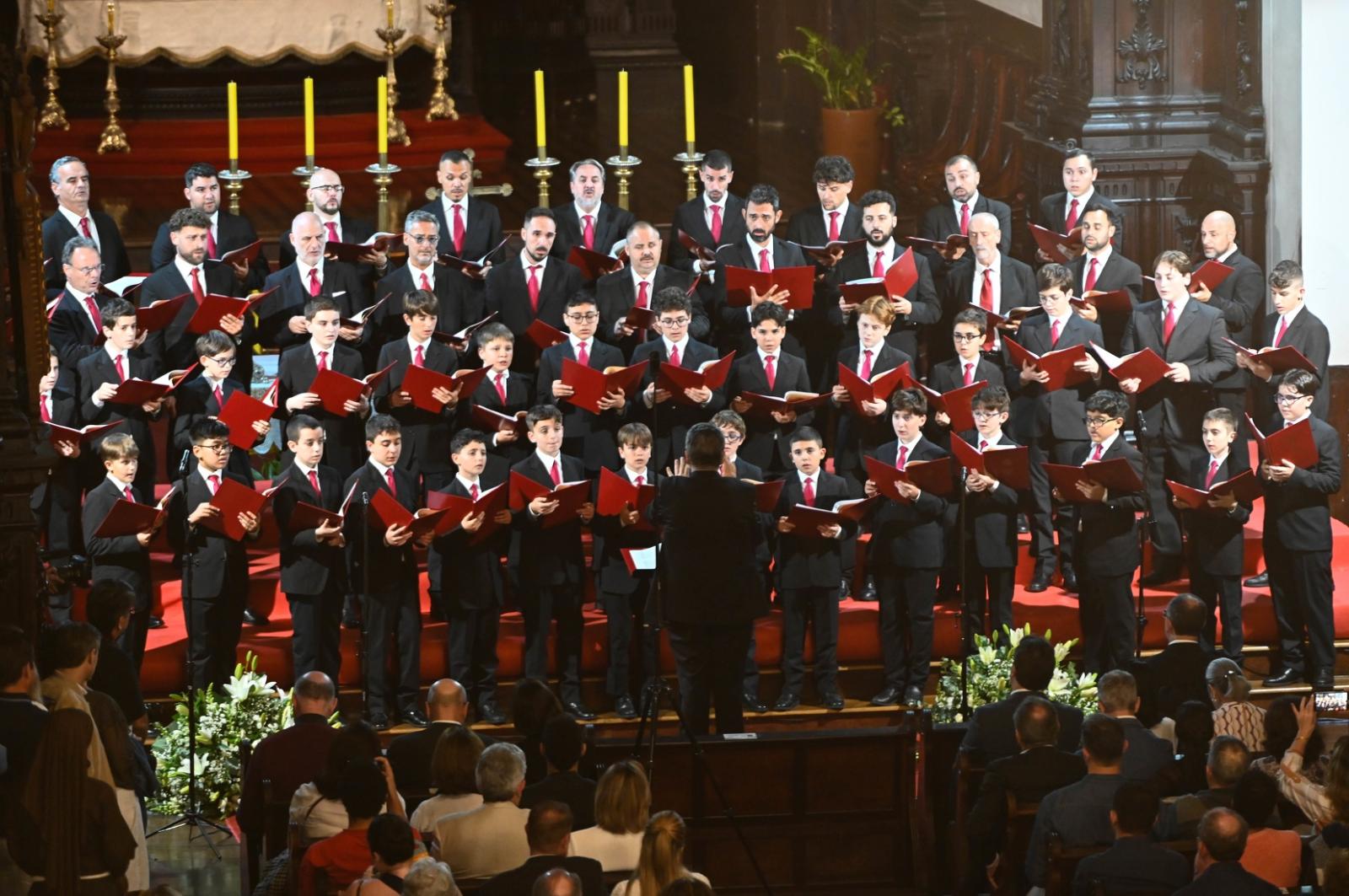 Coral do Vaticano emociona público em apresentação inédita na Catedral de Campinas