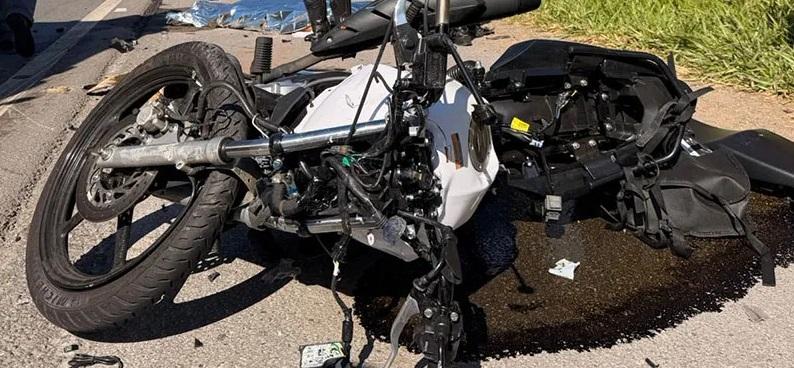 Motociclista morre ao bater em caminhão na Rodovia Itatiba a Bragança Paulista