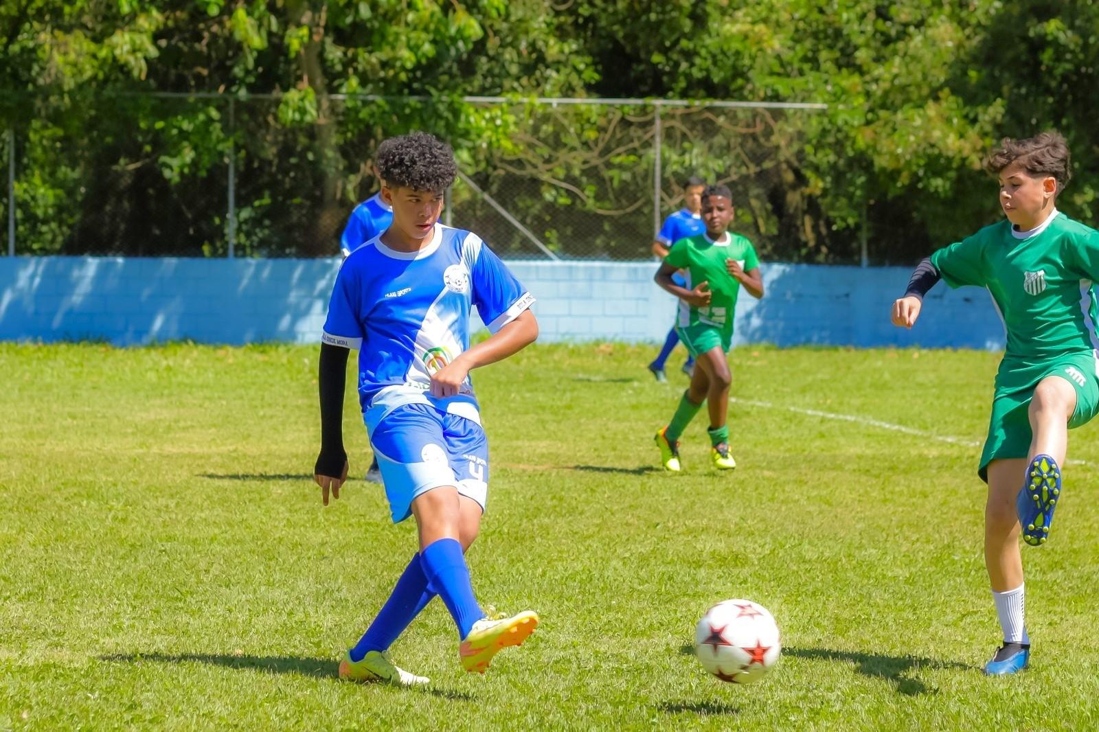 Projeto Bola Onde Mora abre inscrições para nova turma de crianças de 6 a 9 anos em Itatiba