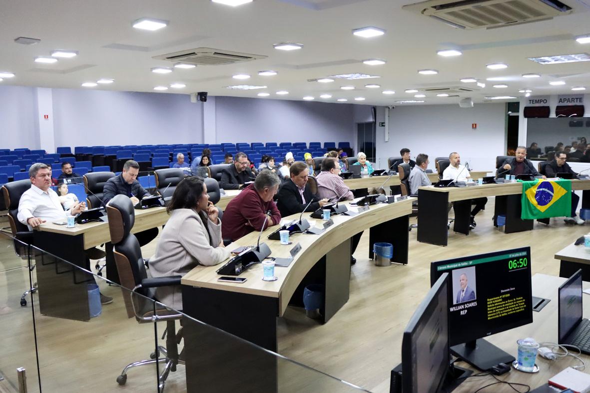 Vereadores aprovam projetos do Executivo em 68ª Sessão da Câmara