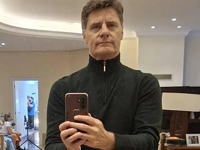 Ator Renato Scarpin desabafa após apresentar peça para plateia de 4 pessoas
